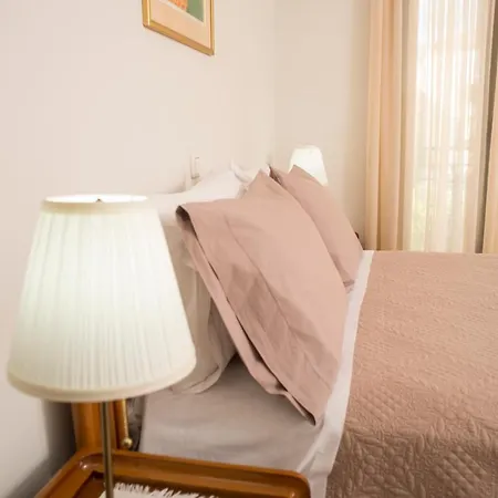 Maisonette With Garden In The Heart Of The Historical Kalamata Center Exterior photo