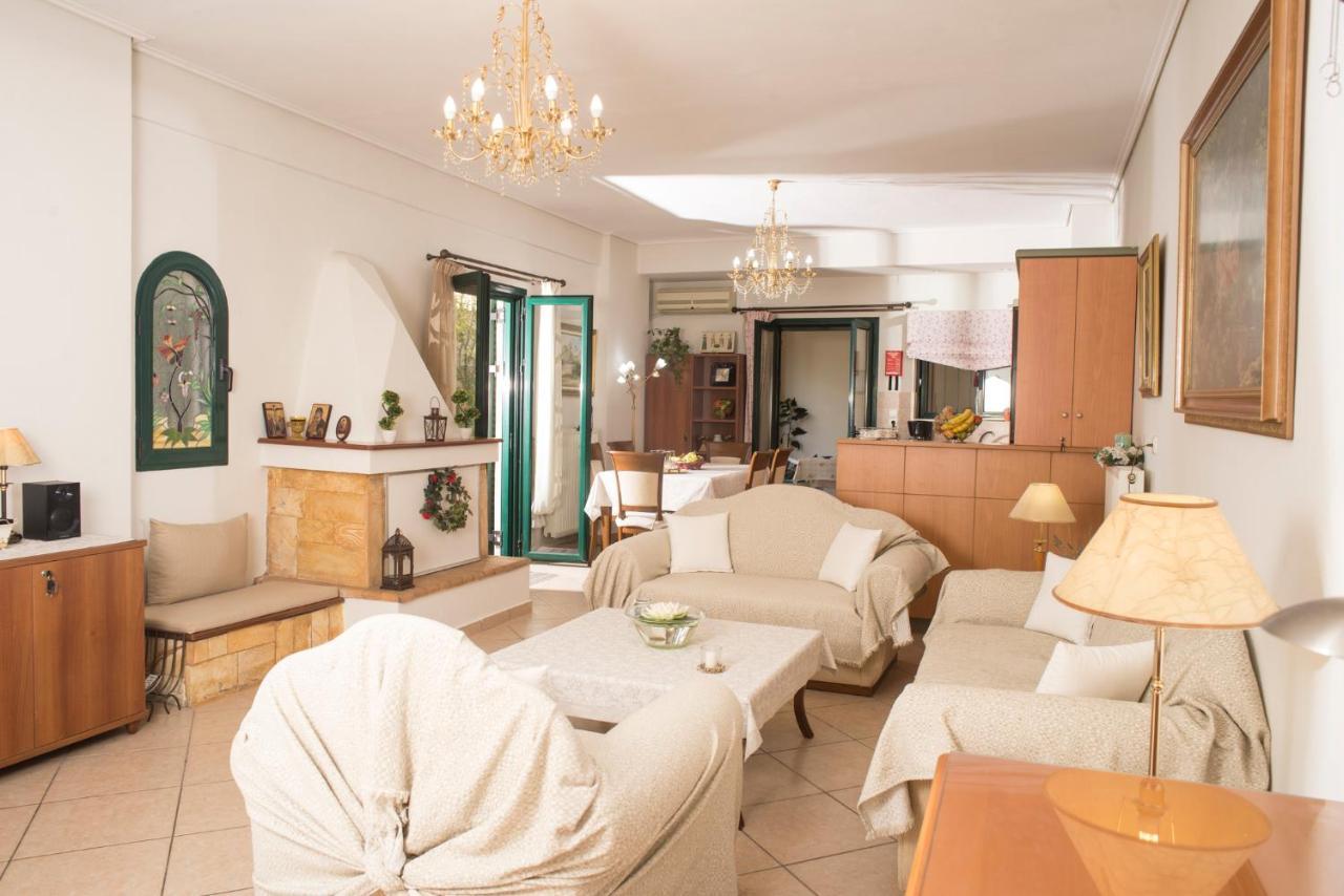 Maisonette With Garden In The Heart Of The Historical Center * Kalamata