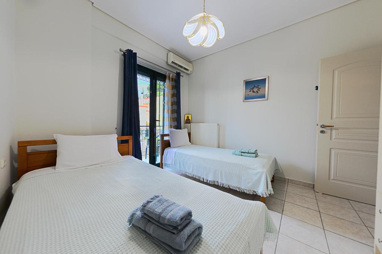 Maisonette With Garden In The Heart Of The Historical Center Kalamata