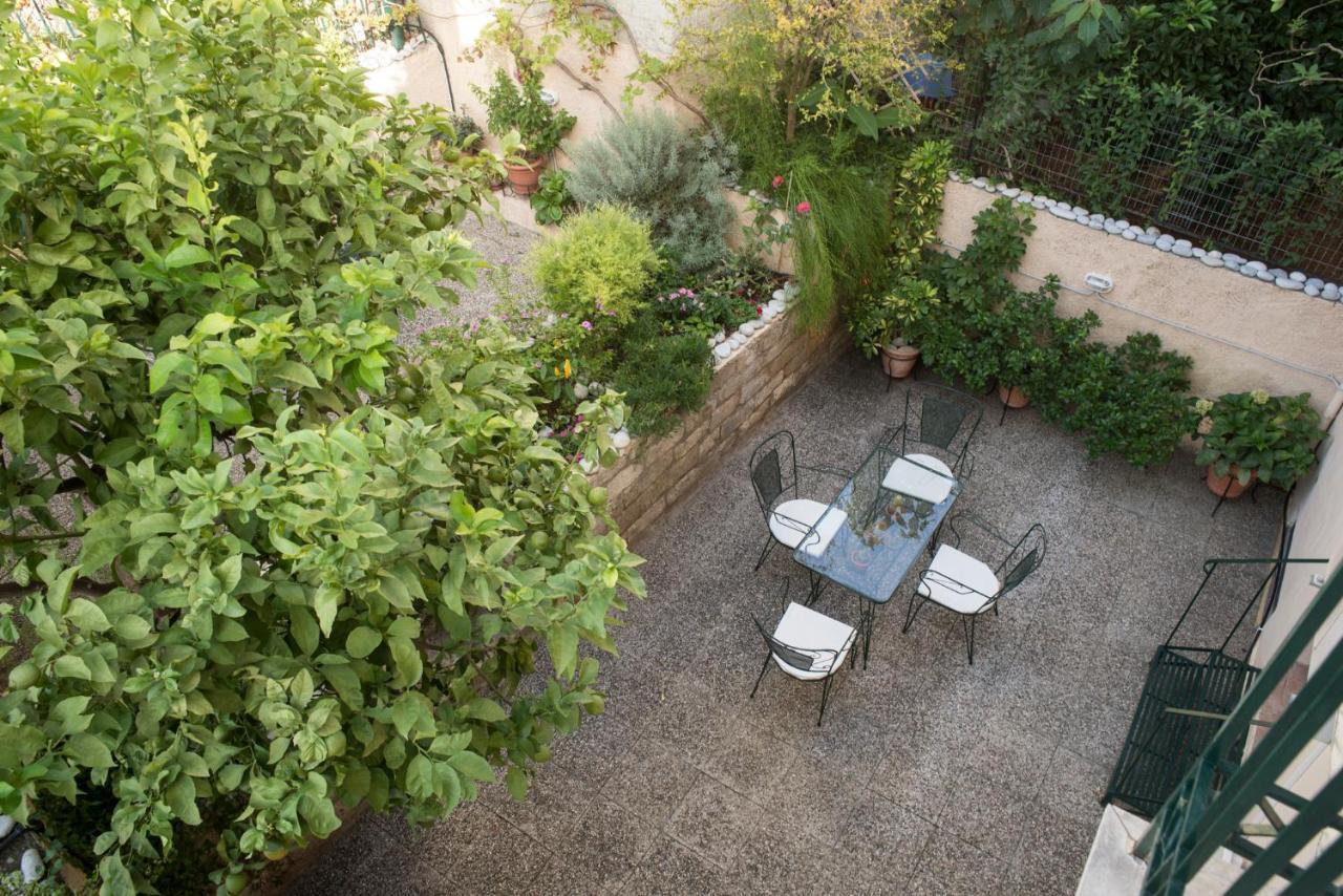 Maisonette With Garden In The Heart Of The Historical Center Apartment *